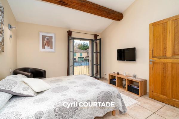 Beauvoisin, Dpt Gard (30), Maison en pierre de 236m² avec dépendance et piscine - Jardin de 247m²