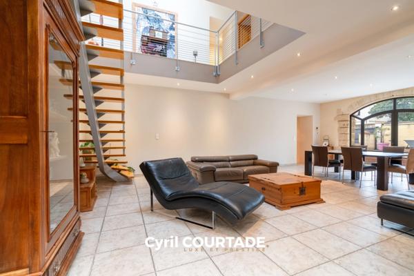 Beauvoisin, Dpt Gard (30), Maison en pierre de 236m² avec dépendance et piscine - Jardin de 247m²