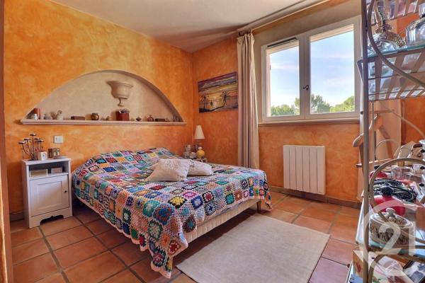 Maison à vendre  5 pièces - 178 m2 ROQUEBRUNE SUR ARGENS - 83