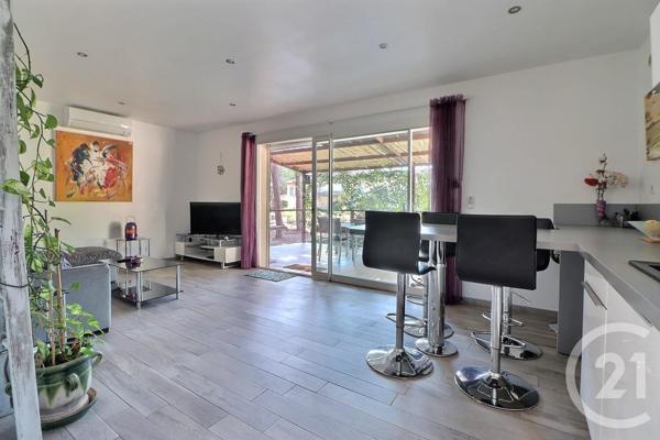 Maison à vendre  5 pièces - 178 m2 ROQUEBRUNE SUR ARGENS - 83