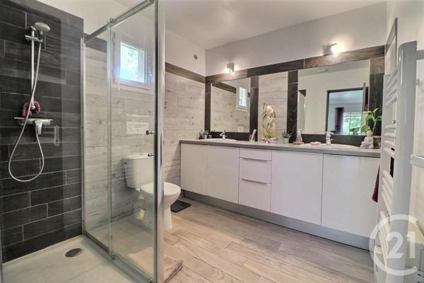 Maison à vendre  5 pièces - 178 m2 ROQUEBRUNE SUR ARGENS - 83