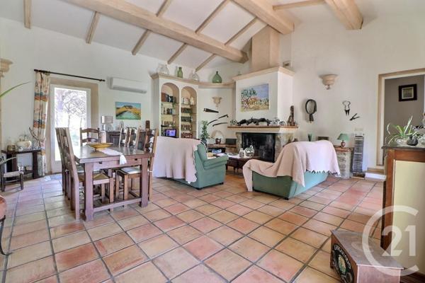 Maison à vendre  5 pièces - 178 m2 ROQUEBRUNE SUR ARGENS - 83