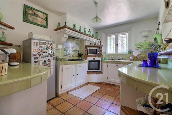 Maison à vendre  5 pièces - 178 m2 ROQUEBRUNE SUR ARGENS - 83