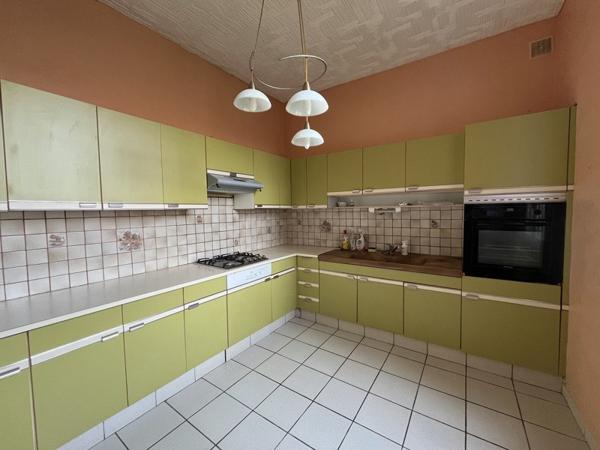 Maison à vendre 87 920 € Vierzon 6 p 120 m² DPE D
