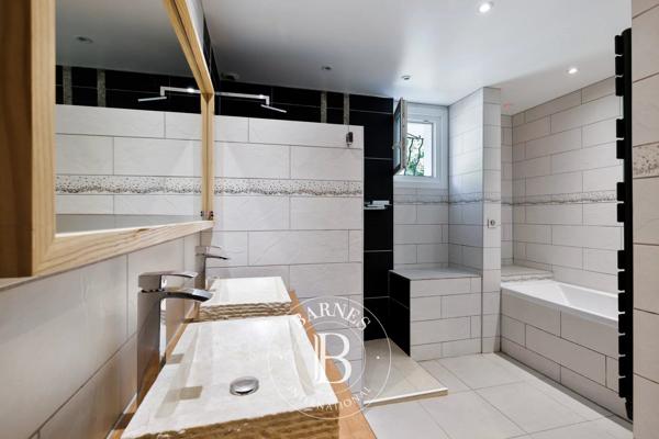 Bayonne, Maison 7 Chambres -  215 m² à vendre