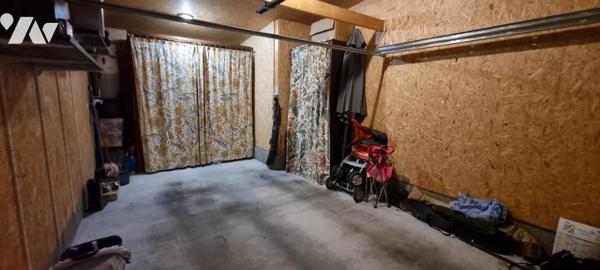 LA GUERCHE DE BGNE - Centre ville - Maison récente avec cour-garage