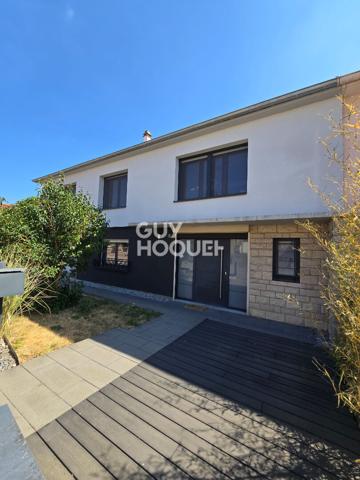 Maison Guélange 4 pièce(s) 150 m2