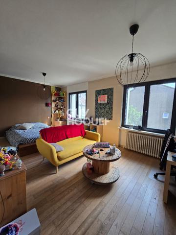 Maison Guélange 4 pièce(s) 150 m2