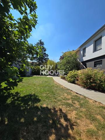 Maison Guélange 4 pièce(s) 150 m2