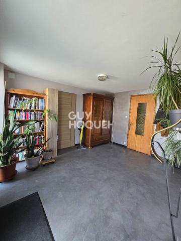 Maison Guélange 4 pièce(s) 150 m2