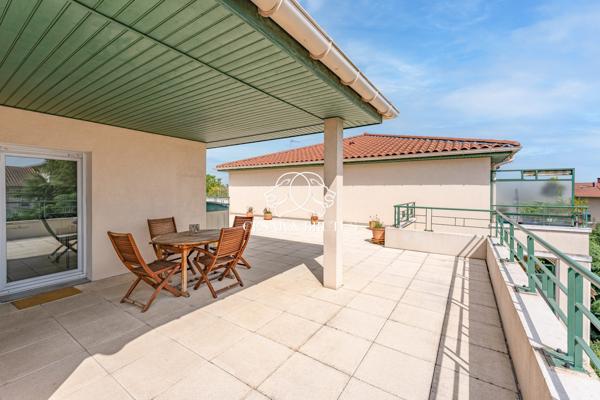 Toit-Terrasse d’Exception (105 m²) : T5 traversant de 130 m² sans vis-à-vis – Écully
