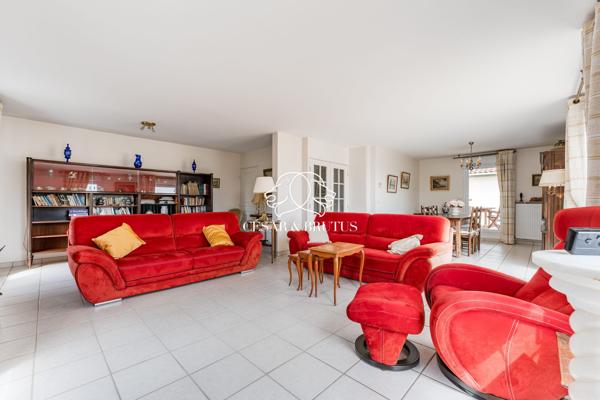 Toit-Terrasse d’Exception (105 m²) : T5 traversant de 130 m² sans vis-à-vis – Écully