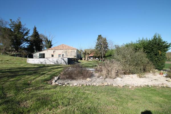 Maison à vendre 4 pièces 120 m² proche de MARMANDE (47)- Dépendances- Terrain 11 000m²