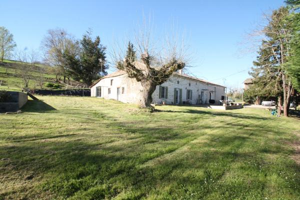 Maison à vendre 4 pièces 120 m² proche de MARMANDE (47)- Dépendances- Terrain 11 000m²