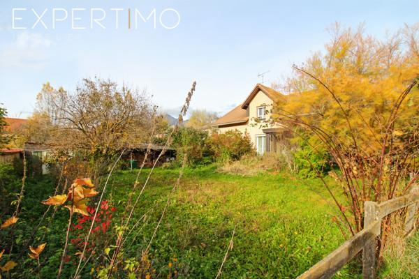 Saint-Bonnet-en-Champsaur (05500) BELLE VILLA TRADITIONNELLE ET TERRAIN PLAT, CLOS ET ARBORE !