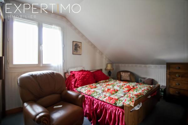 Saint-Bonnet-en-Champsaur (05500) BELLE VILLA TRADITIONNELLE ET TERRAIN PLAT, CLOS ET ARBORE !