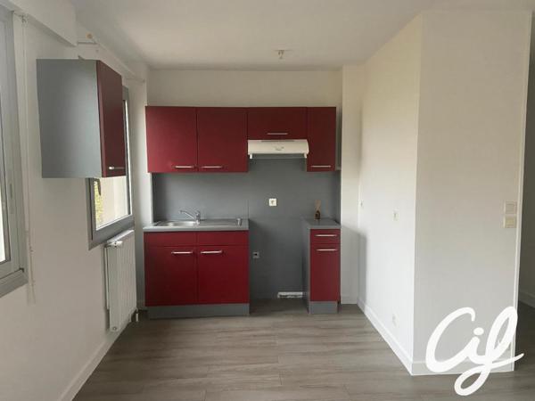 Appartement T1B NANTES Hauts-Pavés - 28.55 m2  113 500 Euros