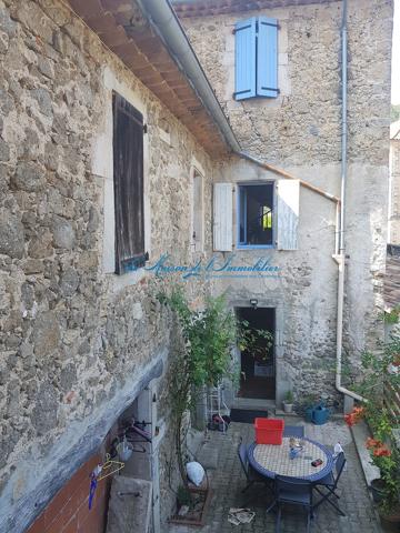 LASALLE, Grande maison de village avec F5 plus studio, dépendances et jardin