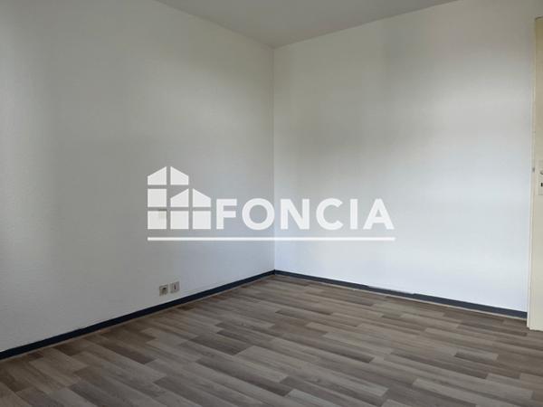 Location Appartement 3 pièces 57.39 m² - 54 RUE CROCHEPIERRE Villeneuve Sur Lot 47300