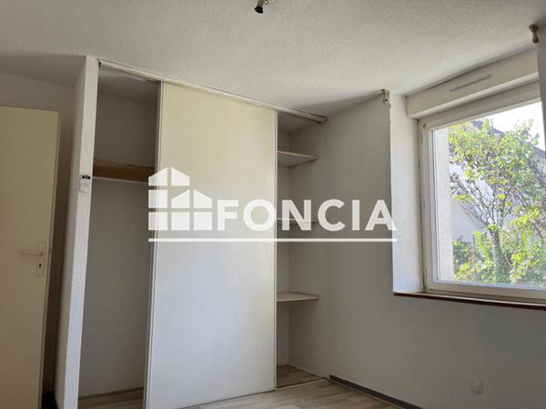 Location Appartement 3 pièces 57.39 m² - 54 RUE CROCHEPIERRE Villeneuve Sur Lot 47300