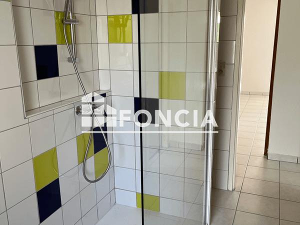 Location Appartement 3 pièces 57.39 m² - 54 RUE CROCHEPIERRE Villeneuve Sur Lot 47300