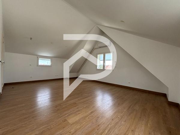 Maison 5 pièces 106.6 m2