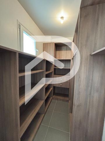 Maison 5 pièces 106.6 m2