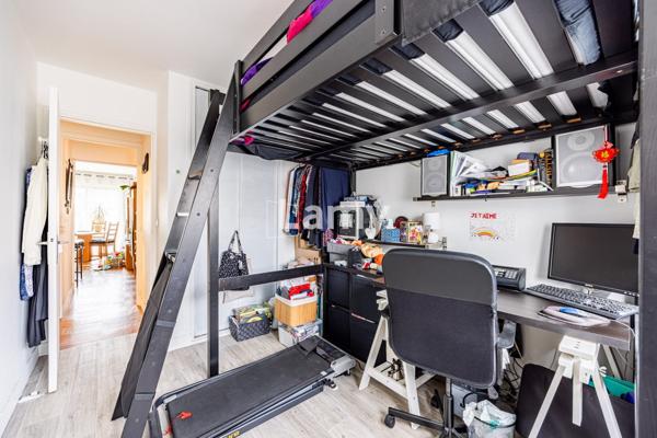 A vendre t3 avec balcon, garage et caves