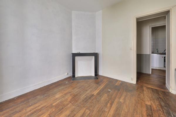 Appartement Type 2 de 36,35 m² à rénover à Clichy