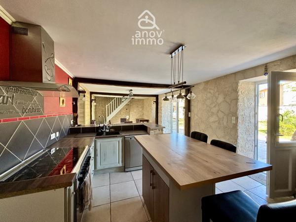 Maison
                                                                                                                                                                                                                                                                                                                        5 pièce(s)                                                                                                                                                                                                          3 chambre(s)                                                                                                                                                                                                          132  m²