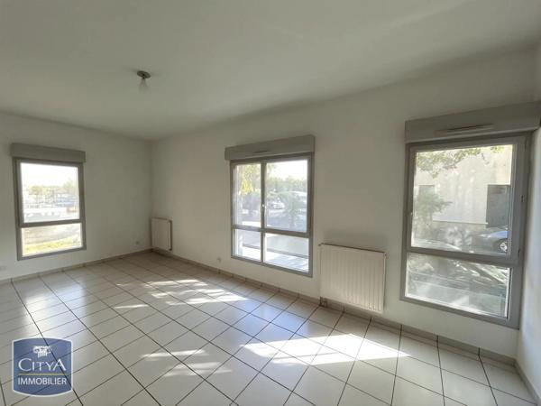 Appartement à louer 1 pièce 40.43m² La Riche (37520)