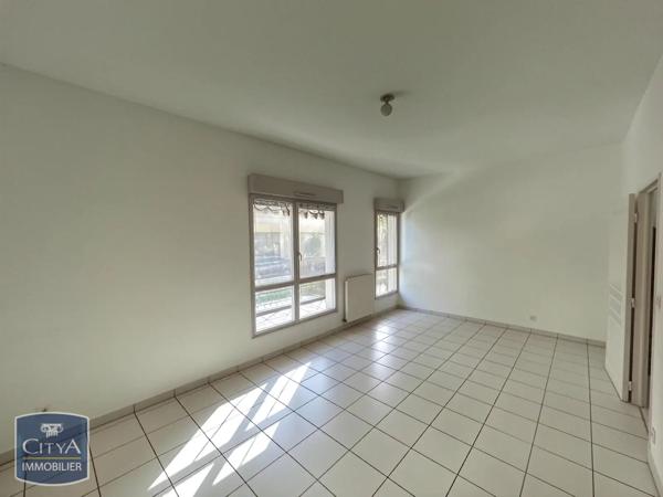 Appartement à louer 1 pièce 40.43m² La Riche (37520)