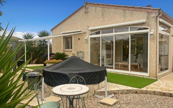 Maison à vendre    5 pièces •  Marseillan