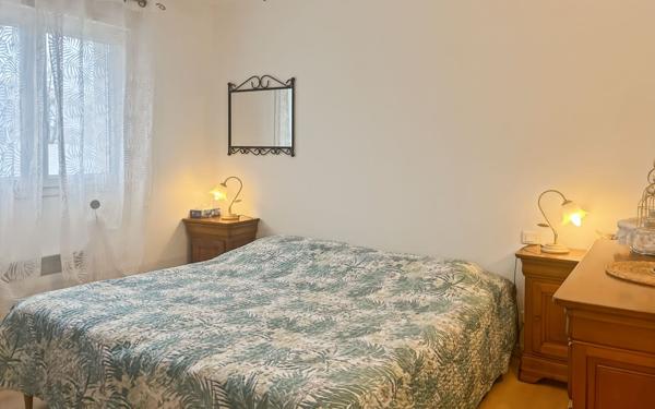 Maison à vendre    5 pièces •  Marseillan