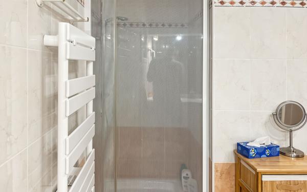 Maison à vendre    5 pièces •  Marseillan