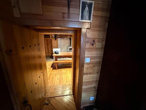 Ferme savoyarde coteau de MAGLAND 5 pièces , 220 000 euros