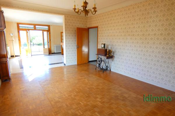 MAISON FAMILIALE AVEC APPARTEMENT  Ytrac (15130)