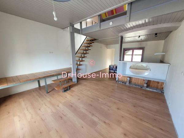 Appartement à louer 3 pièces de 81 m²