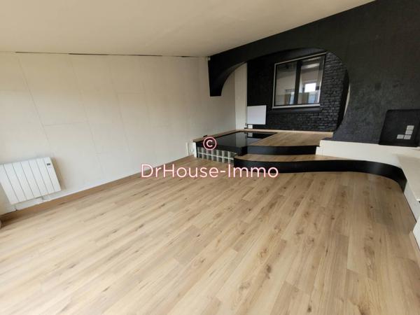 Appartement à louer 3 pièces de 81 m²