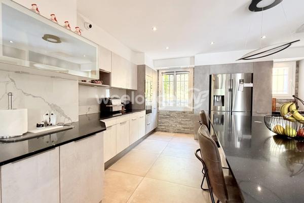 Maison à vendre 8 pièces de 169 m² à Tourrettes