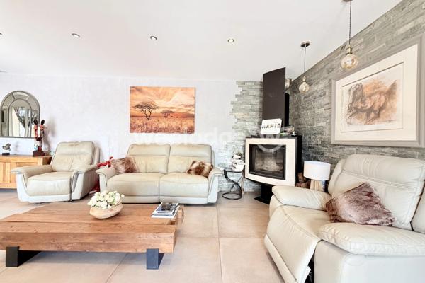 Maison à vendre 8 pièces de 169 m² à Tourrettes