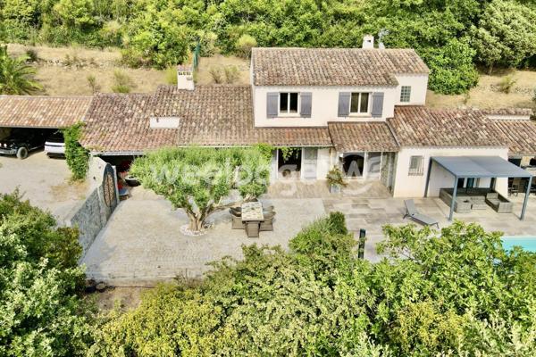 Maison à vendre 8 pièces de 169 m² à Tourrettes