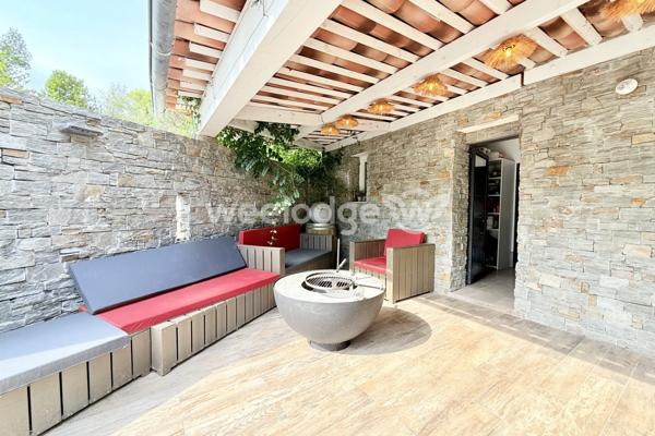 Maison à vendre 8 pièces de 169 m² à Tourrettes