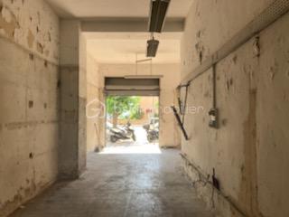 Local commercial de 158 m²