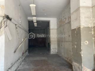 Local commercial de 158 m²