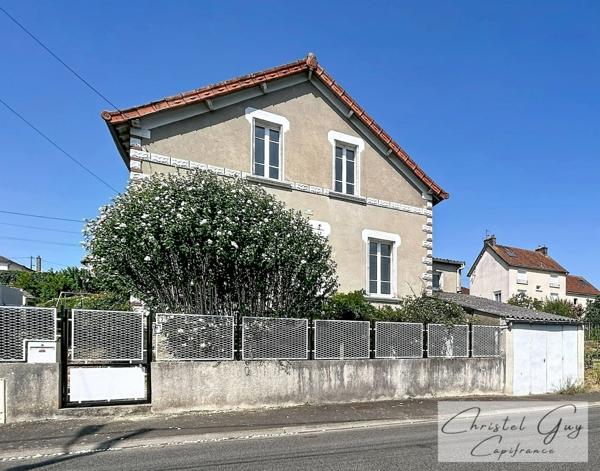 Montval-sur-Loir (72500) – Maison de caractère T5 à vendre des années 1930 avec jardin et garage