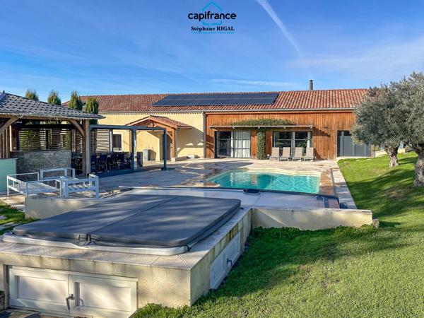 Propriete à vendre 7 pièces VILLENEUVE SUR LOT (47) de 229m2 habitables sur un terrain clos de 5965m2