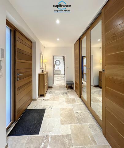 Propriete à vendre 7 pièces VILLENEUVE SUR LOT (47) de 229m2 habitables sur un terrain clos de 5965m2