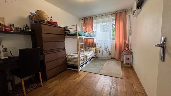 Appartement Evry Courcouronnes 3 pièce(s) 63.6 m2