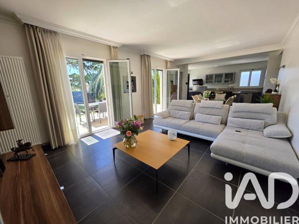 Maison à vendre 8 pièces 208 m² Saran